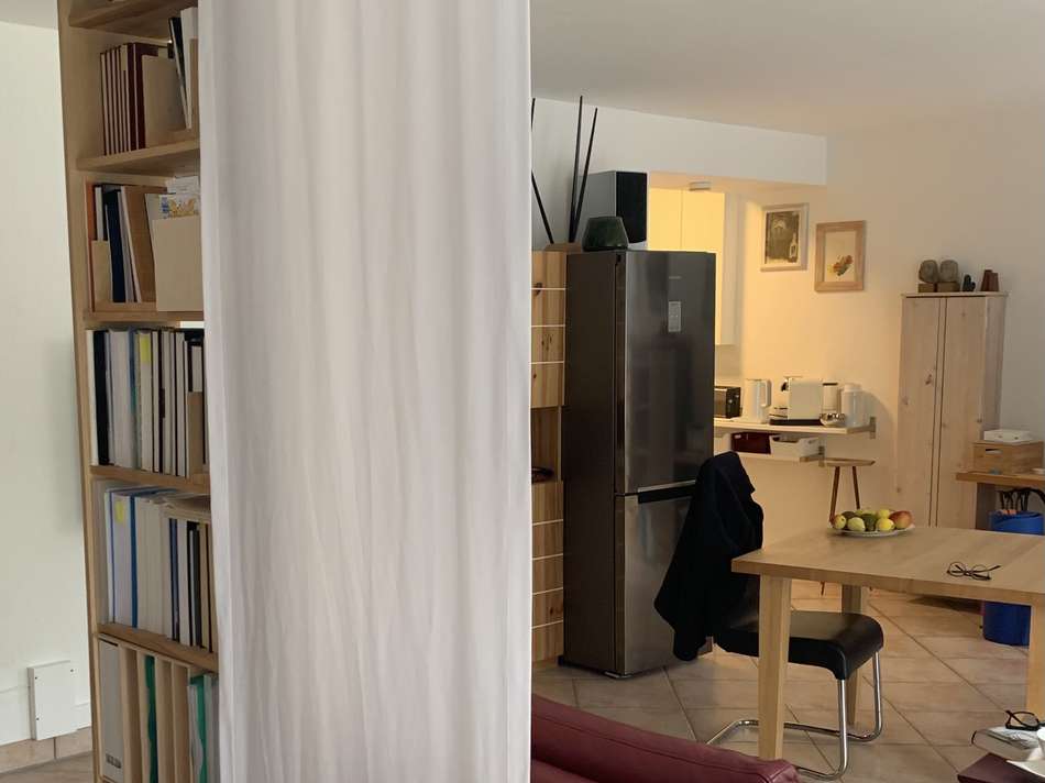 6 Bibliothek  Wohnbereich