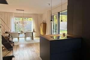 Modernes Endhaus am Brabandkanal mit großem Garten, Dachterrasse und Wellnessbereich – Am Brabandkanal 5d, 22297 Alsterdorf, Hamburg – Vorschaubild 8