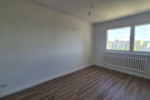ANFRAGEN ÜBER DAS KONTAKTFELD +++ Sanierte Neubauwohnung mit Balkon und Weitsicht – Stadtrandstraße 462, 13589 Falkenhagener Feld, Berlin – Vorschaubild 4