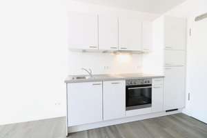 Sonnenverwöhnte 1-Zimmerwohnung mit eleganter Markenküche & gemütlicher Loggia! – Rottendorfer Straße 65, 97074 Frauenland, Würzburg – Vorschaubild 3