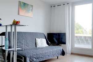 Vollausstattung Küche, Bett, Gästesofa, TV, Sonnenterasse - Düsseldorf City Wersten Uni nah – Kölner Landstr. XX, 40591 Düsseldorf – Vorschaubild 1