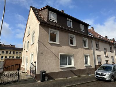 Zweifamilienhaus mit Garage und Terrasse