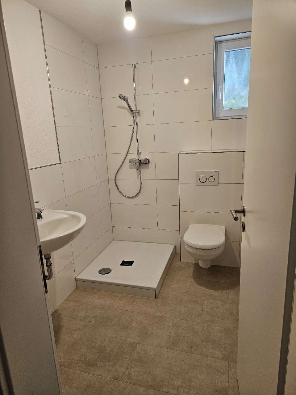 Immobilie in Allensbach - 3-Familien-Doppelhaushälfte mit Nebengebäude im Hinterhof in zentraler Ortslage von Alle - Bild 3