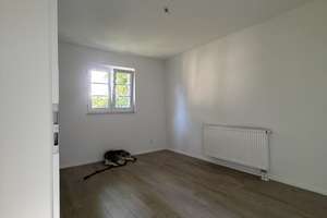 Kern Sanierte Erdgeschosswohnung mit große Küche und großer Bad – Hohenstaufen Straße 19, 51149 Gremberghoven, Köln – Vorschaubild 9