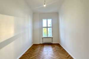 SCHMUCKSTÜCK- Sonnige, Neusanierte 3 Zi.-Traumaltbauwohnung mit Aufzug, Parkett und Balkon! – Trautenaustrasse 8, 10717 Berlin – Vorschaubild 8