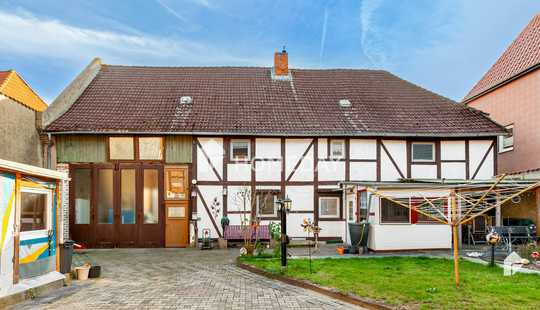 Bild von Idyllischer Hof mit 7-Zimmer-Einfamilienhaus, Scheune mit KFZ-Werkstatt und Nebenhaus