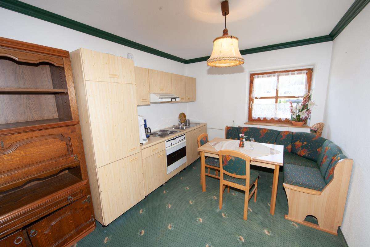 Immobilie in Bayerisch Eisenstein - Geräumiges Haus mit Arberblick -  bis zu 5 Wohnungen - Bild 5