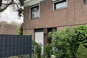 SAMMELBESICHTIGUNG 25.08.! Charmante Doppelhaushälfte mit Entwicklungspotential & Feldblick – Forstwaldstraße 636, 47804 Forstwald, Krefeld – Vorschaubild 2
