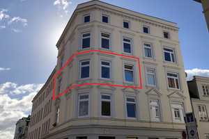 Sanierte 2-Zimmer-Altbauwohnung in der Lübecker Altstadt – Schlumacherstraße 1, 23552 Lübeck – Vorschaubild 1