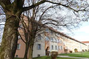 gut geschnittene 2,5 Zimmer Altbau-Whg. plus Riesen Wohnküche – Einhornallee 51, 81377 Am Waldfriedhof, München – Vorschaubild 3