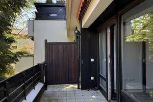 Wohnen mit Charakter: Helle 3-Zimmer-Wohnung im 1. OG mit Balkon ins Grüne – Hoffbrunnstraße xx, 81479 Solln, München – Vorschaubild 4