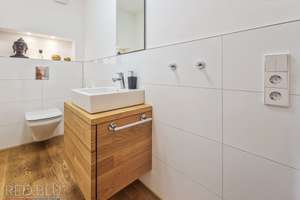 Modernes, hochwertig möbliertes 5-Zimmer Doppelhaus in Sillenbuch mit großer Terrasse – Die vollständige Adresse der Immobilie erhältst du vom Anbieter., 70619 Sillenbuch (Ortsteil), Stuttgart – Vorschaubild 4