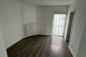 Ungewöhnliche schöne Altbauwohnung in Lövenich.. – Brauweiler Str. 81a, 50858 Junkersdorf, Köln – Vorschaubild 4