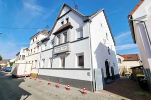 Provisionsfrei* Gepflegtes und sehr großzügiges Mehrfamilienhaus im Rheingau