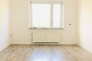 Voll vermietetes Wohn- und Geschäftshaus mit 
7 Wohneinheiten, 
2 Gewerbeeinheiten und 6 Garagen – Die vollständige Adresse der Immobilie erhältst du vom Anbieter., 44809 Hofstede, Bochum – Vorschaubild 4