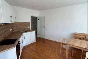 Renovierte 2 Zimmer Wohnung im Herzen von Stuttgart, wahlweise möbliert – Die vollständige Adresse der Immobilie erhältst du vom Anbieter., 70190 Oberer Schlossgarten, Stuttgart – Vorschaubild 2