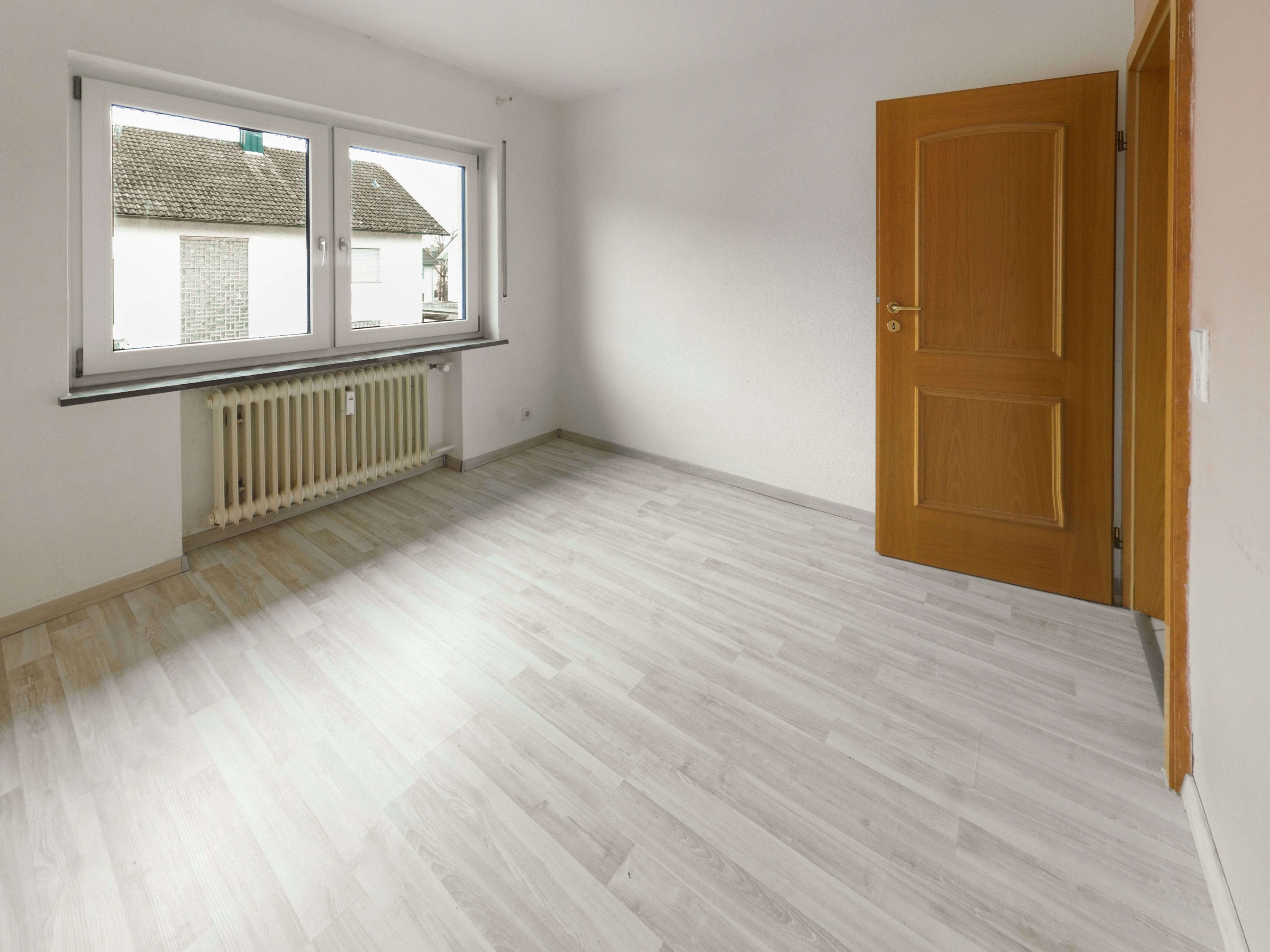 Immobilie in Forst - Große 4,5-Zimmer-Wohnung in Forst! - Bild 4