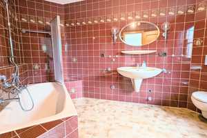 Sie lieben das Besondere? Beeindruckende Villa mit neuem Dach (Aufdachdämmung) & Hybrid-Heizung! – Bayreuth – Vorschaubild 11