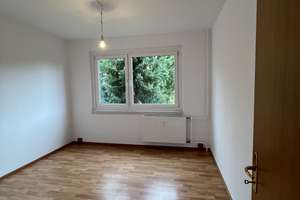 Lichtdurchflutete 2-Raum-Wohnung mit TOP Einbauküche! – Wolgograder Allee 70, 9123 Hutholz, Chemnitz – Vorschaubild 8