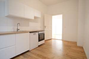Bezugsfreie 4-Zimmer-Altbauwohnung in Charlottenburg – Die vollständige Adresse der Immobilie erhältst du vom Anbieter., 10627 Charlottenburg, Berlin – Vorschaubild 9