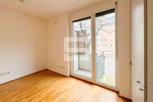 Charmantes Studenten-Apartment 18,58 m² Baujahr 2015 – Chiemgaustraße 138, 81549 Balanstraße-West, München – Vorschaubild 3