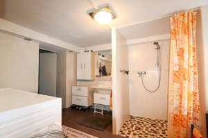 Property thumbnail 37