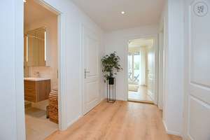 Wunderschön und stilvoll möblierte Wohnung mit Balkon im beliebten Stuttgarter Westen – Die vollständige Adresse der Immobilie erhältst du vom Anbieter., 70563 Hölderlinplatz, Stuttgart – Vorschaubild 27