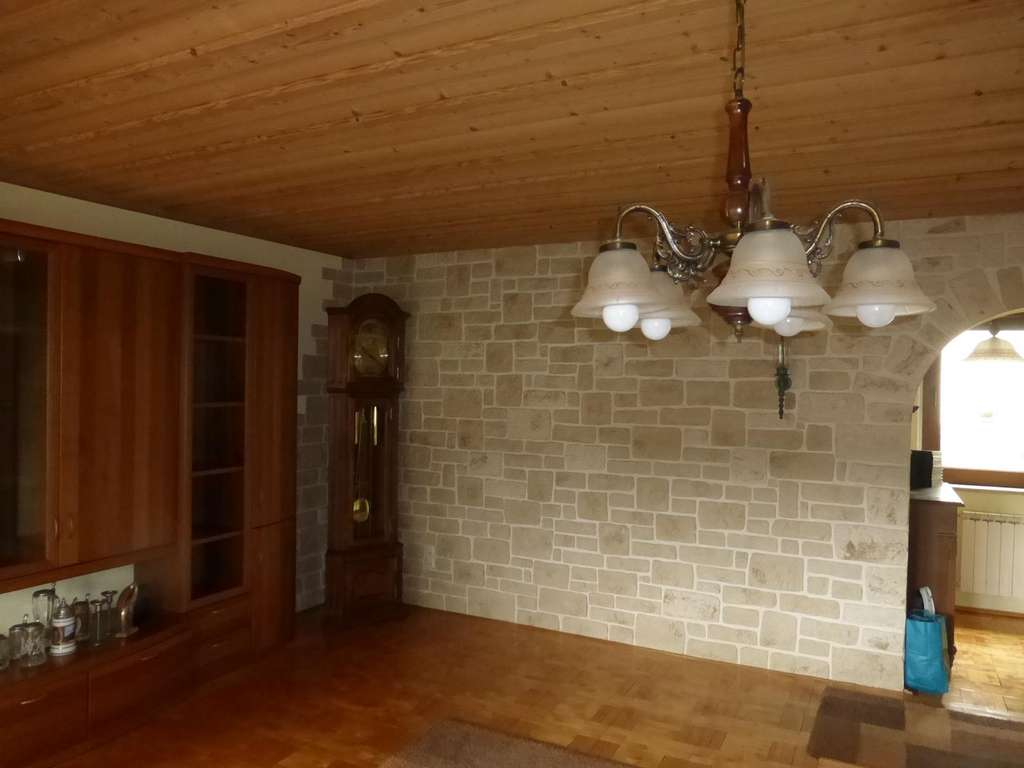 Immobilie in Lichtenstein/Sachsen - Saniertes EFH mit Garage (Lichtenstein) - Bild 2