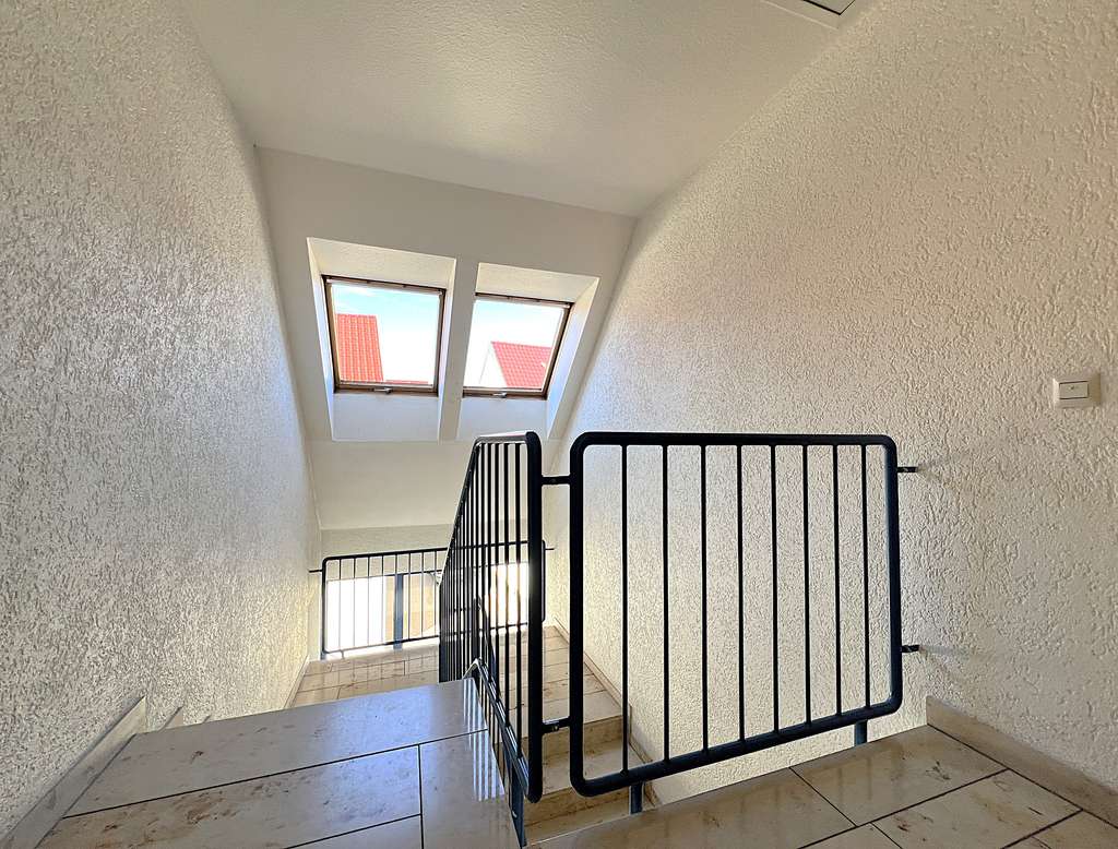 Immobilie in Kirchardt - Neu in Kirchardt: Hochwertige Maisonettewohnung mit Balkon und Tiefgaragenplatz - Bild 2