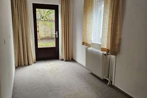 FAMILIENTRAUM, GERÄUMIGE DHH MIT POTENTIAL,2 GARAGEN U. CA. 888 m² GRUND-ERBPACHT- IN GRÜNER LAGE – Die vollständige Adresse der Immobilie erhältst du vom Anbieter., 24113 Hassee, Kiel – Vorschaubild 5