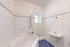 Bezugsfreie Balkonwohnung mit Fahrstuhl in der Kollwitzstraße – Kollwitzstraße 76, 10435 Prenzlauer Berg, Berlin – Vorschaubild 12