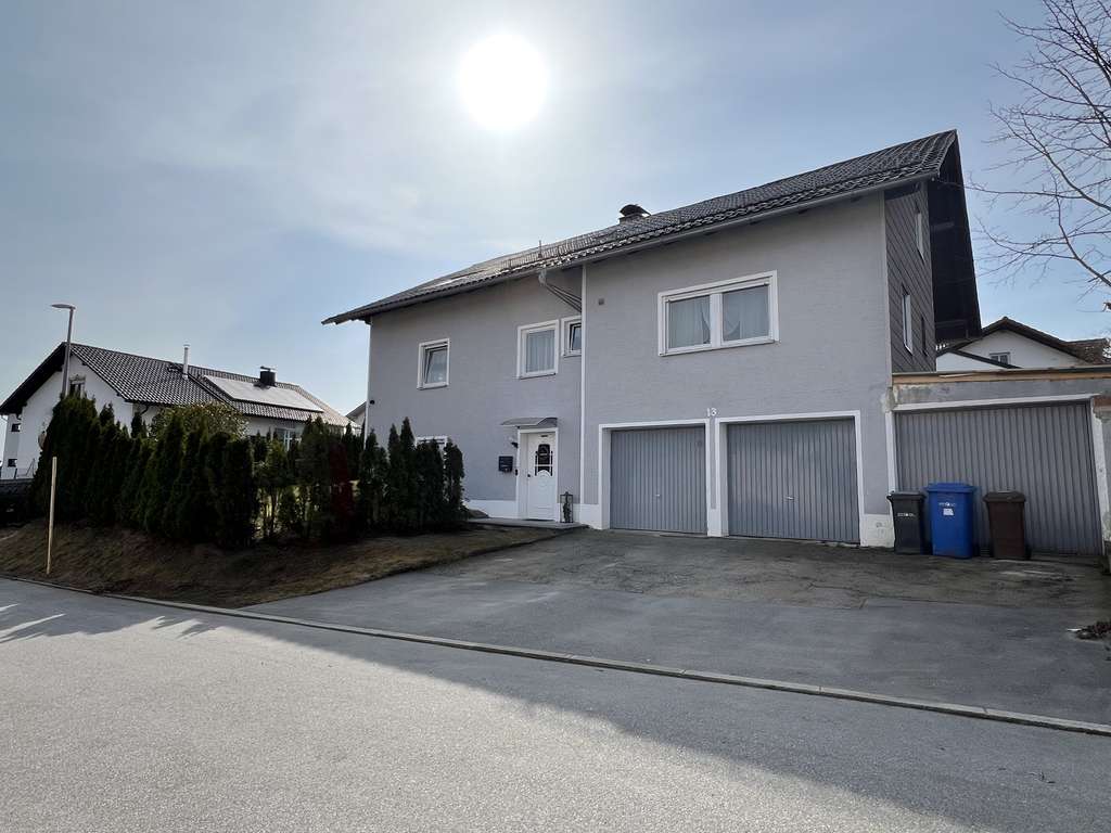 Immobilie in Breitenberg - Viel Platz für die große Familie - EFH im Ortskern von Breitenberg - Bild 3