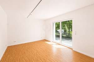 Exklusiver Erstbezug: Luxus Hausfeeling auf 2 Ebenen mit EBK, Garten, Garage & moderner Technologie – Die vollständige Adresse der Immobilie erhältst du vom Anbieter., 12307 Lichtenrade, Berlin – Vorschaubild 4