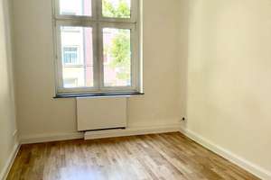 Frisch sanierte 4-Raum-Wohnung mit gehobener Innenausstattung mit Balkon in Köln Sülz – Arnulfstr. 4, 50937 Sülz, Köln – Vorschaubild 3