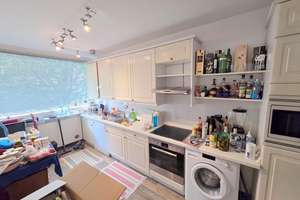 In perfekter Westendlage! Große 2 Zimmerwohnung mit tollem Südbalkon & Gartennutzung – 60323 Westend-Süd, Frankfurt am Main – Vorschaubild 12