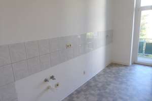 Großzügige 3-Raum mit Balkon in schöner Sonnenberglage zu verkaufen!!! – Münchner Str. 61, 9130 Sonnenberg, Chemnitz – Vorschaubild 3