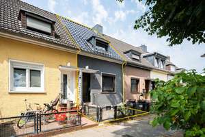 Kapitalanlage Bremen-Walle: Vermietetes Reihenhaus, Dach & Elektrik 2024 erneuert – Die vollständige Adresse der Immobilie erhältst du vom Anbieter., 28219 Osterfeuerberg, Bremen – Vorschaubild 2