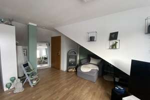 Attraktive 2-Zimmer-Dachgeschosswohnung in Wuppertal – Die vollständige Adresse der Immobilie erhältst du vom Anbieter., 42105 Elberfeld, Wuppertal – Vorschaubild 3