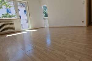 1-Zimmer Wohnung in Augsburg ab 1.6.2026 unmöbliert – Mittelstraße 8, 86153 Rechts der Wertach, Augsburg – Vorschaubild 2