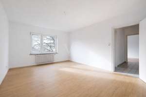 Solides 6-Parteienhaus mit Ausbaupotenzial im Dachgeschoss, 2 Garagen und 7 Stellplätzen – Die vollständige Adresse der Immobilie erhältst du vom Anbieter., 53757 Sankt Augustin – Vorschaubild 12