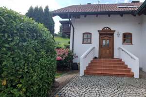 WO WOHNEN ZUM WOHLFÜHLEN WIRD - TRAUMHAUS IN BUCH AM ERLBACH – Die vollständige Adresse der Immobilie erhältst du vom Anbieter., 84172 Buch am Erlbach – Vorschaubild 2