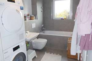 Moderne 4-Zimmer-Dachgeschoss-Wohnung mit Einbauküche und Aufzug im Haus – Die vollständige Adresse der Immobilie erhältst du vom Anbieter., 51377 Steinbüchel, Leverkusen – Vorschaubild 10