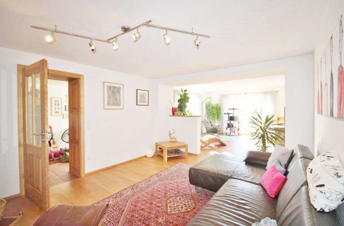 Immobilie in Freyung - Familienanwesen mit idealer Privatsphäre und traumhaftem Garten in 94078 Freyung - Bild 16