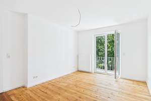 Helle 2-Zimmer-Wohnung mit Balkon und Blick ins Grüne in Darmstadt – Goethestr. 33- 35, 64285 Mitte, Darmstadt – Vorschaubild 1