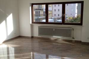 Gepflegte 2-Zimmer-Wohnung in bester Lage in Augsburg-Hochzoll – Die vollständige Adresse der Immobilie erhältst du vom Anbieter., 86163 Hochzoll-Nord, Augsburg – Vorschaubild 2