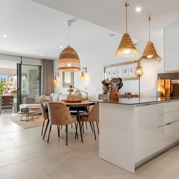 ESTEPONA Elegante Wohnung mit Aussicht in exklusiver Wohnanlage