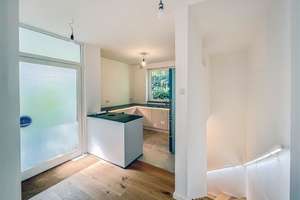 5.825,-€ pro QM- EXKLUSIVE DESIGNER-MAISONETTE- HAUS IM HAUS - 200.000,- € modernisiert -am Park – Die vollständige Adresse der Immobilie erhältst du vom Anbieter., 14195 Dahlem, Berlin – Vorschaubild 3