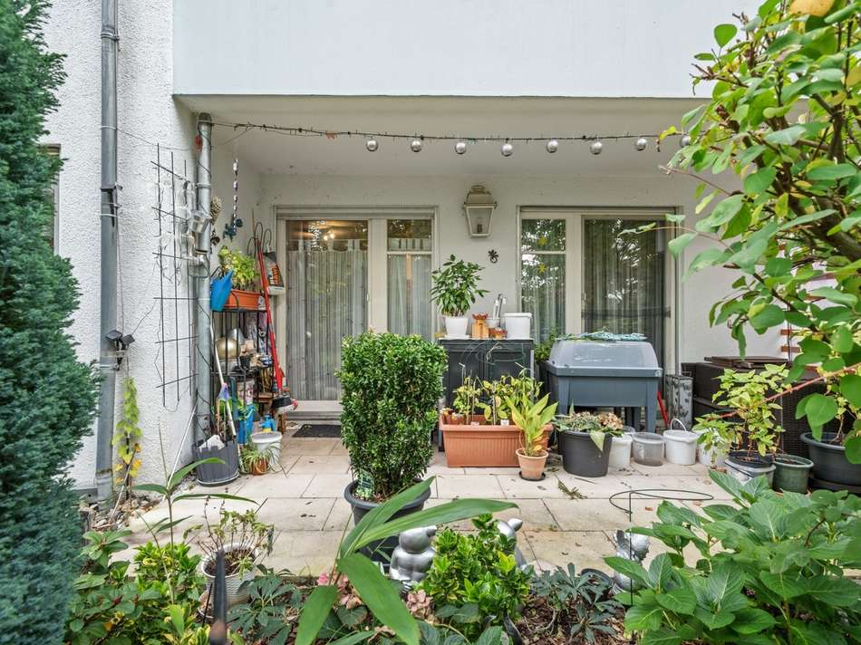 teil-überdachte Terrasse