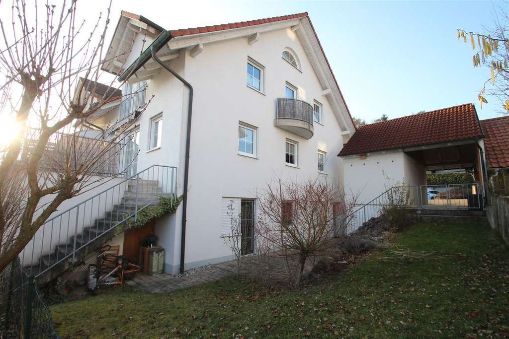 Immobilie in Bruckberg - Sonnige Doppelhaushälfte mit Einliegerwohnung in Bruckberg - Bild 0