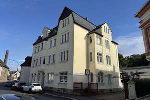 Mehrfamilienhaus in zentraler Lage mit Potenzial für Kapitalanleger! – Die vollständige Adresse der Immobilie erhältst du vom Anbieter., 9661 Hainichen – Vorschaubild 2